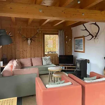 Cozy Hunting With Garden On The Eifelsteig 度假居 *